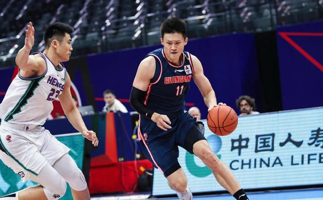 期间哈登场均19.3分5.5板9.3助 三项命中率48/44/93%今日NBA常规赛，快船战胜勇士取得6连胜。